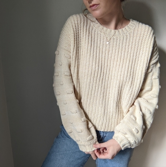 Moon and Madison Cream Knit Bauble Sleeve Cropped Sweater Womens Large L Neutral - Picture 4 of 13